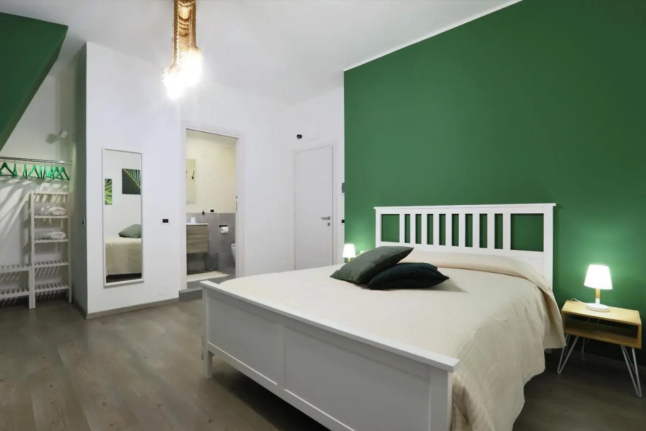 Napoli Vesuvio Apartments 0*, Nápoles Italia